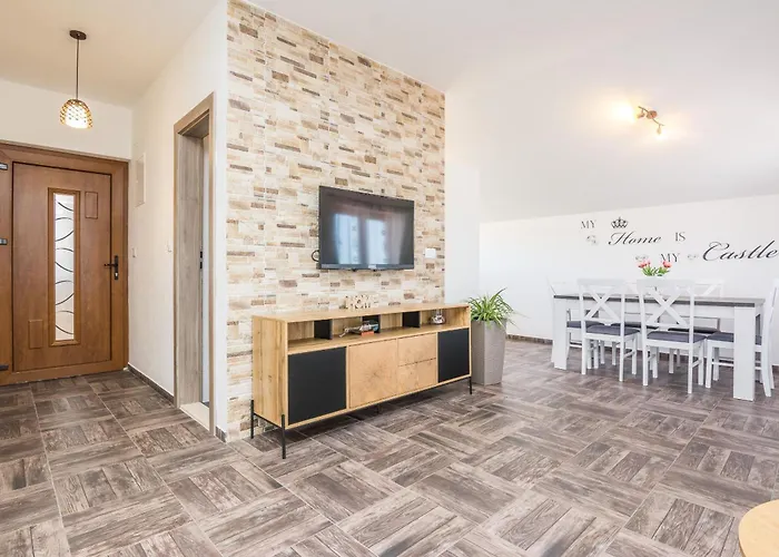 M&m Zadarvillas Villa