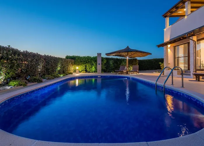 M&m Zadarvillas Villa