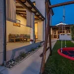 M&m Zadarvillas Villa *