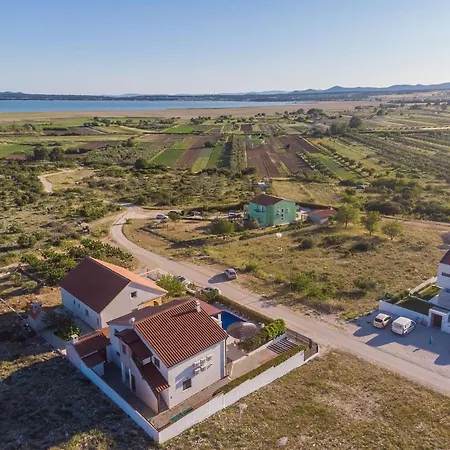M&m Zadarvillas Villa