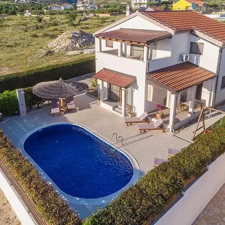 M&m Zadarvillas *